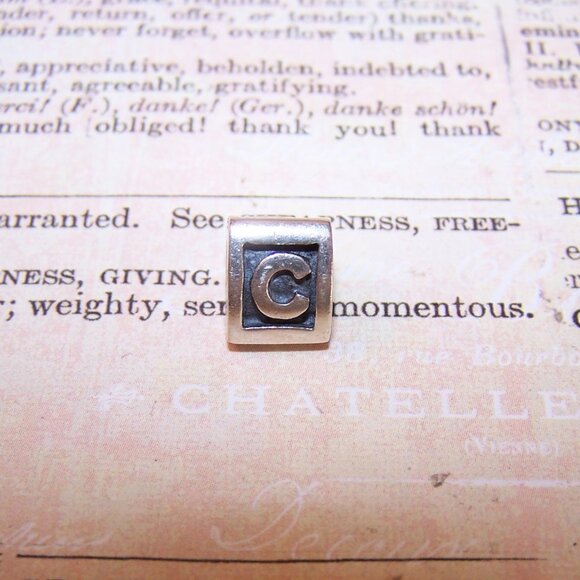 PANDORA Sterling Silver Alphabet Initial C Charm - Design 790323C - Picture 4 of 4